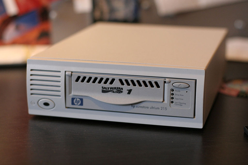 Illustration for article titled I'm All Wound Up: A Gallery of Classic Magnetic Tape Drives and Reels